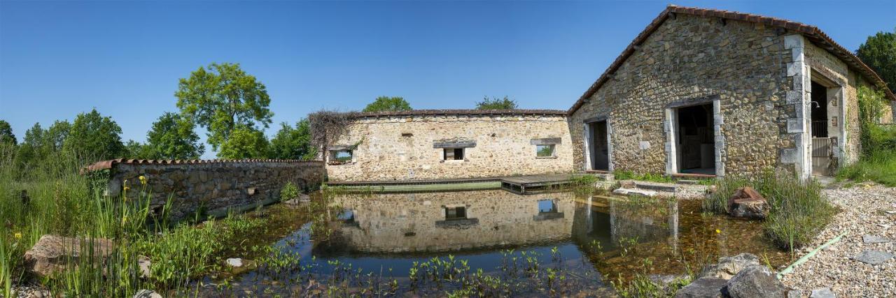 Le Domaine De Langlardie Soudat Bagian luar foto