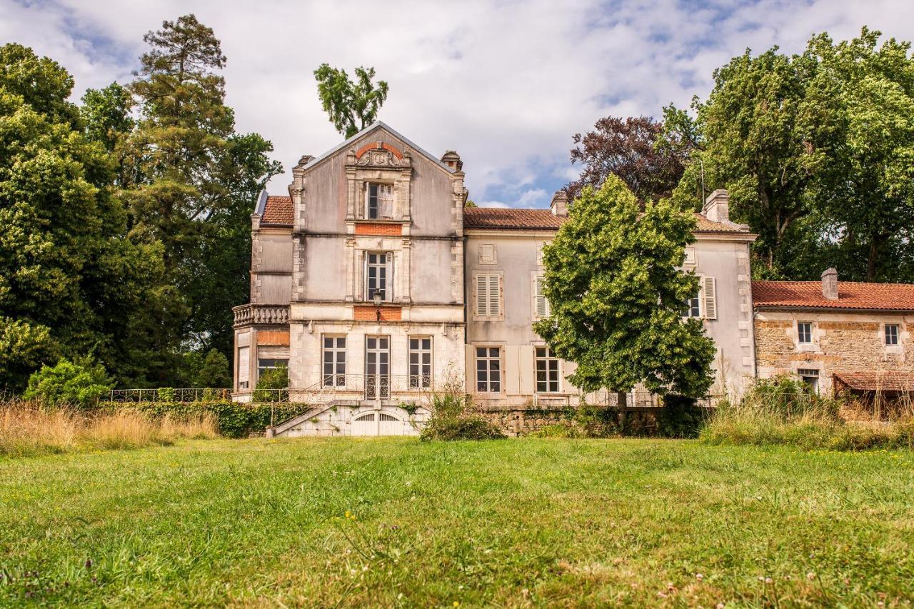 Le Domaine De Langlardie Soudat Bagian luar foto